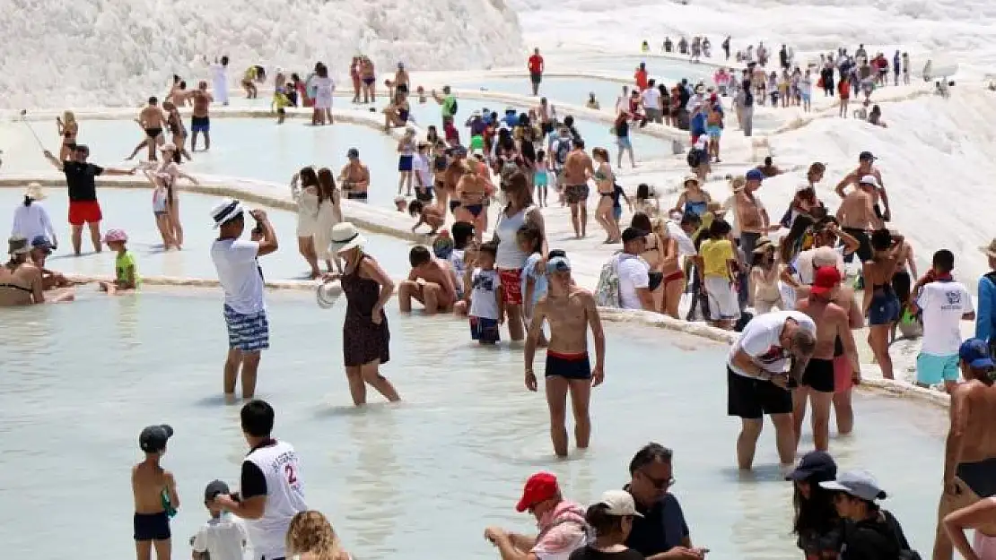 2 milyon turist hedefleyen Pamukkale, Çinli misafirlerini bekliyor