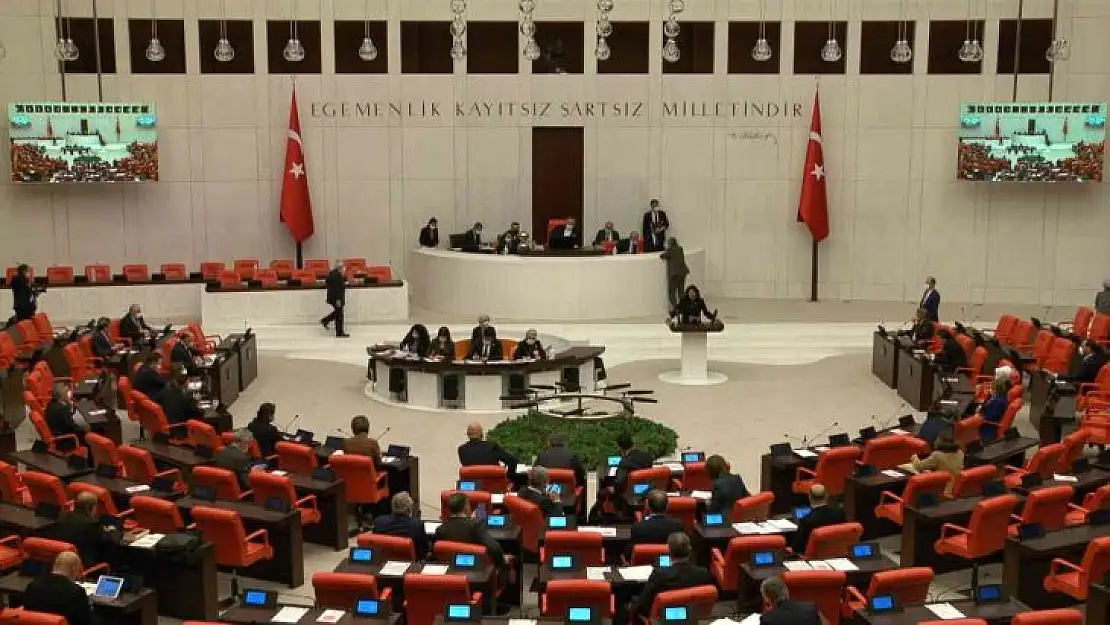 AK Parti'li İskenderoğlu, 'Aziz şehitlerimizi unutmayacak, unutturmayacağız'