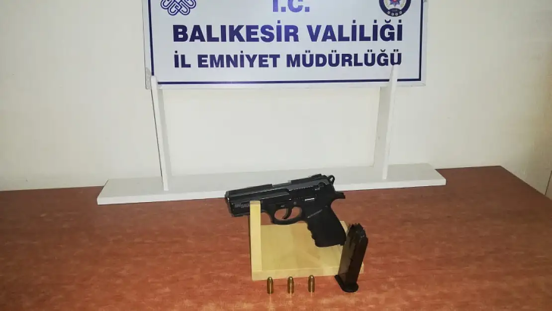 Balıkesir'de polis 28 aranan şahsı gözaltına aldı