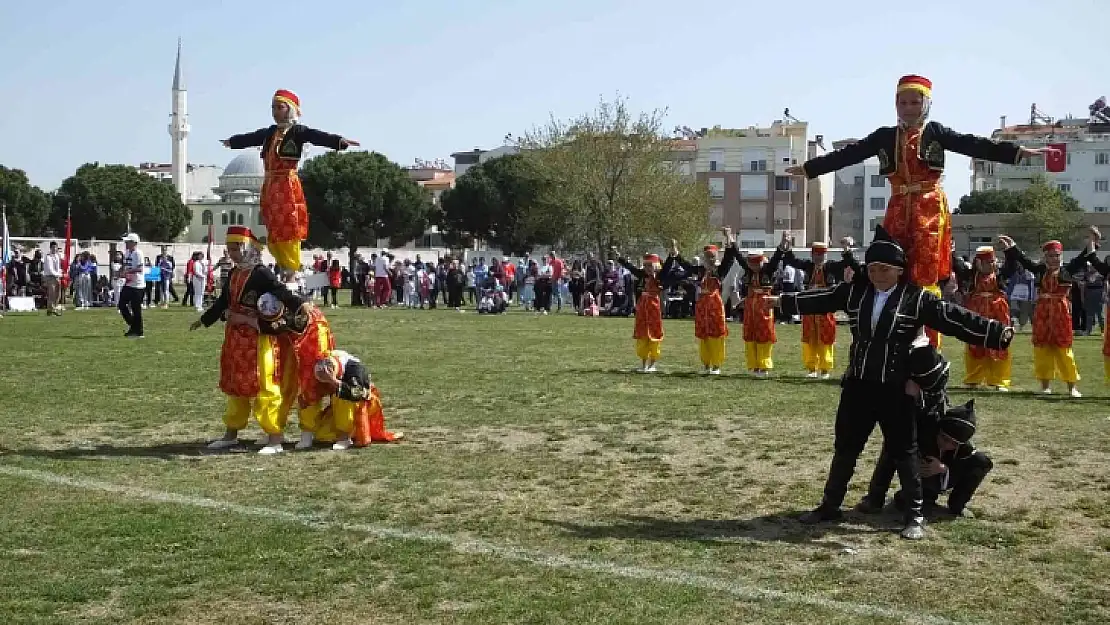Burhaniye' de 23 Nisan kutlaması