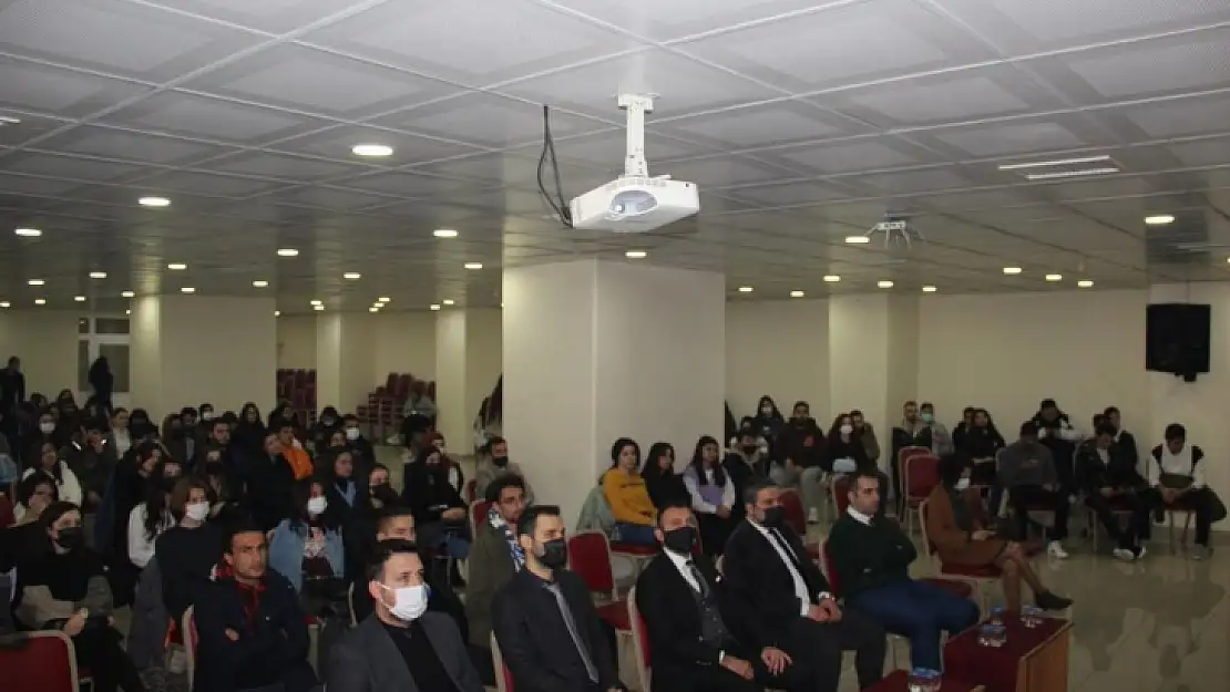 Burhaniye'de sektör öğrenci buluşması
