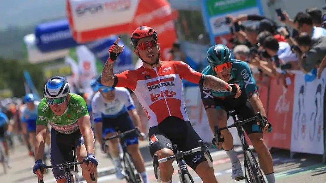 Cumhurbaşkanlığı Türkiye Bisiklet Turu'nun altıncı etabını Alexander Caleb Ewan kazandı