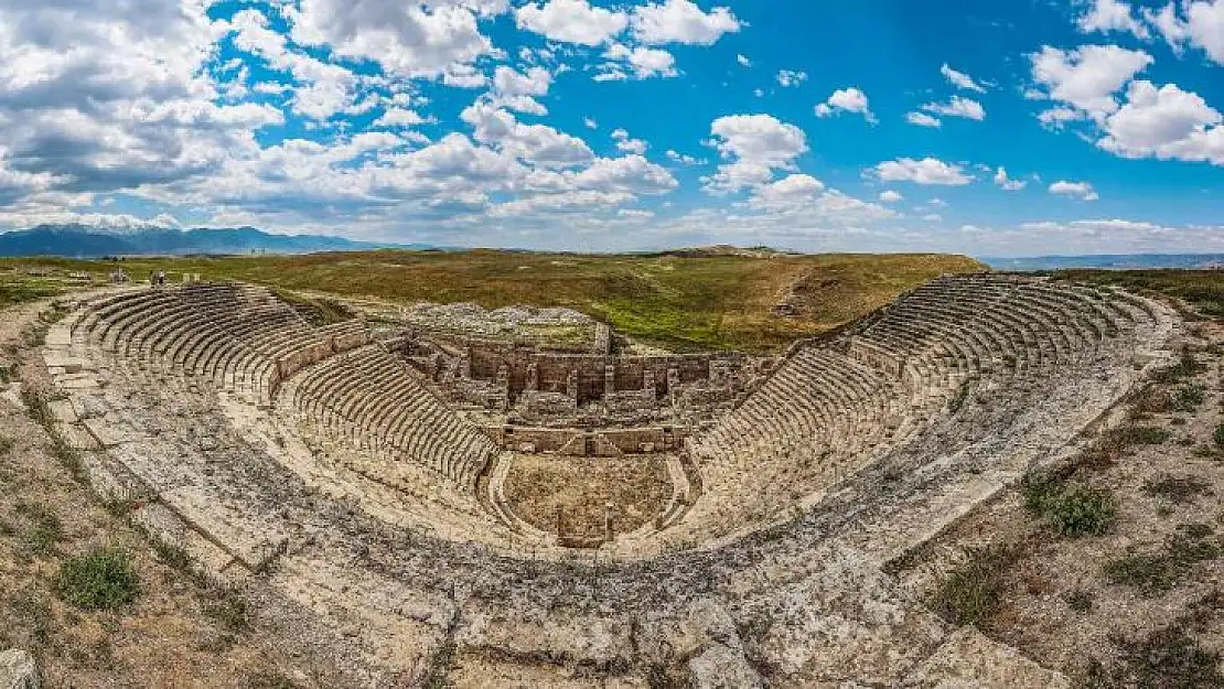 Laodikya'da tarihi gün