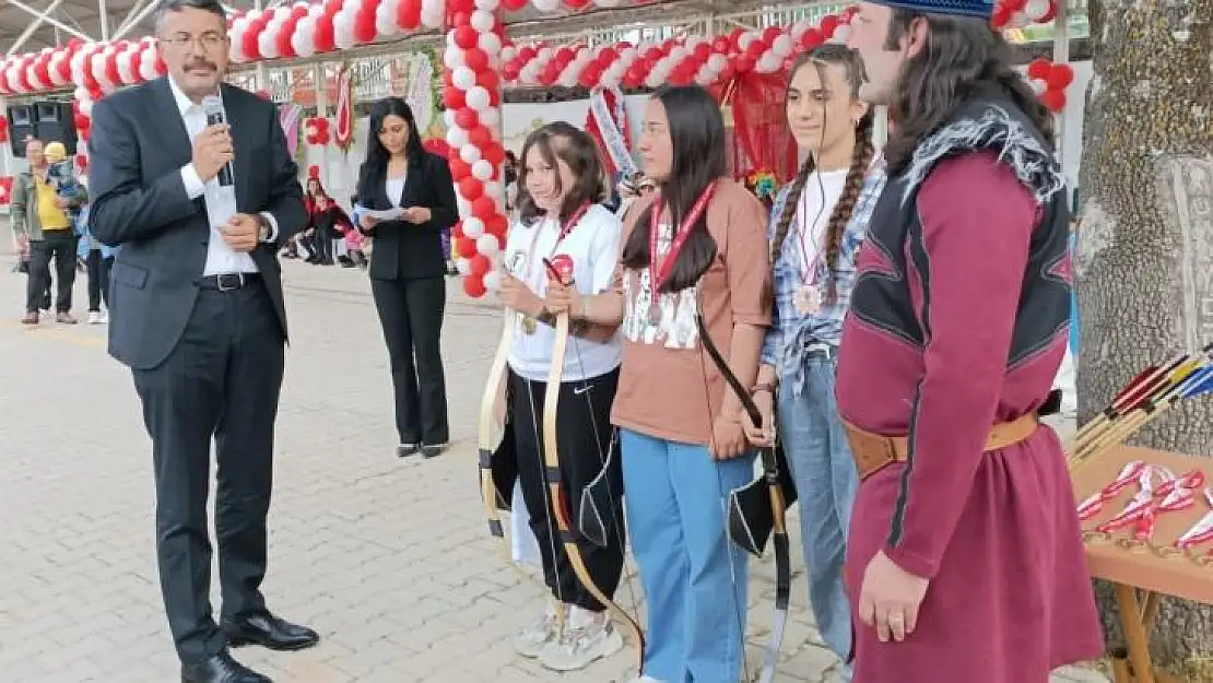 Simav'da yapılan Türk Okçuluğu Yarışmalarına Gedizli sporcular damga vurdu