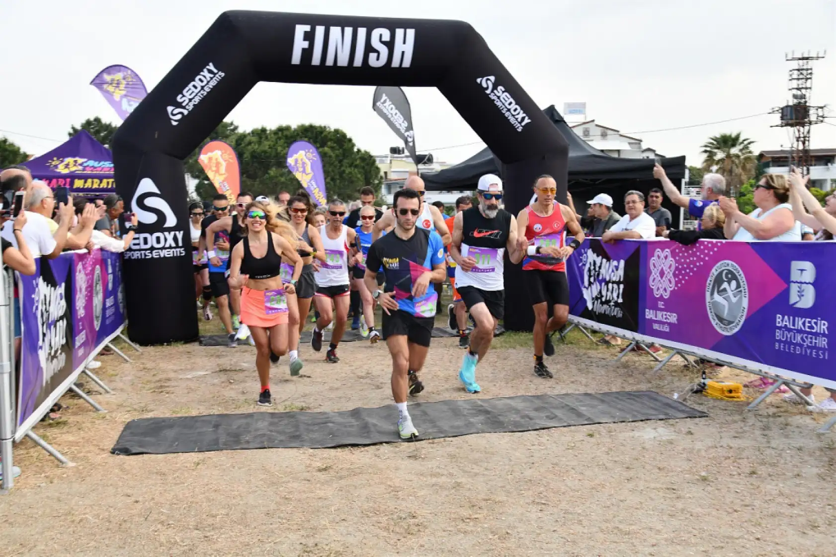 Avşa'da temiz bir Marmara için koştular