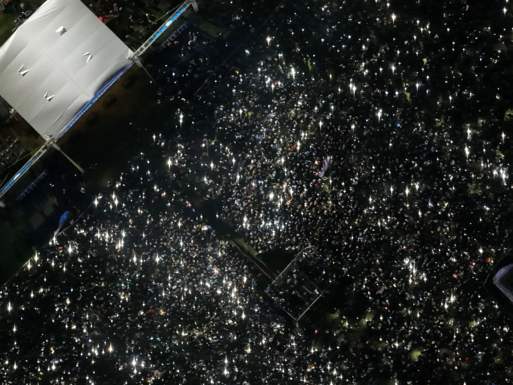 Trabzonspor'un şampiyonluk kutlaması havadan görüntülendi