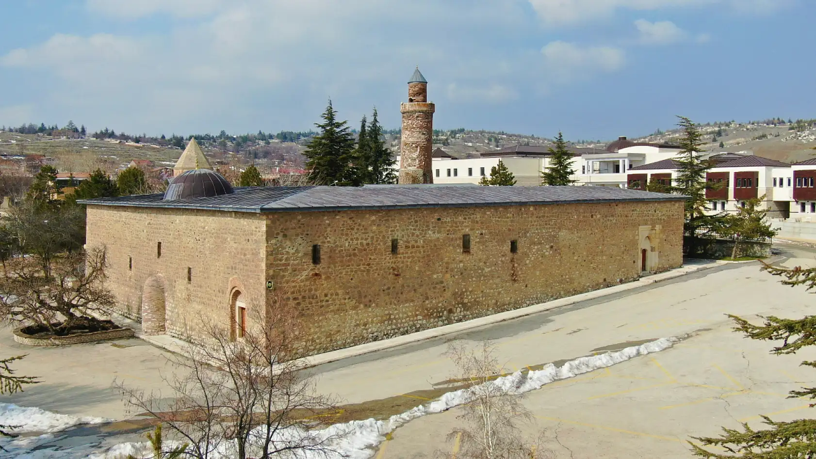 Yerli ve yabancı turistler Elazığ'a gelince bu minareyi görmeden dönmüyor