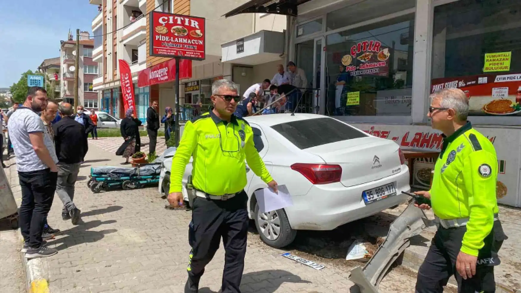 Balıkesir'de kaza: 6 yaralı