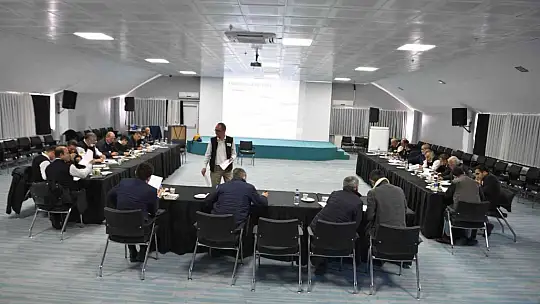 Balıkesir Büyükşehir'den şoförlere iletişim eğitimi