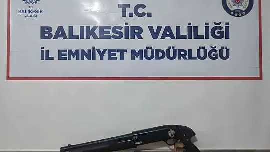 Balıkesir'de 49 aranan şahsa operasyon