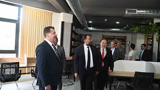 Karesi millet kıraathanesi açıldı
