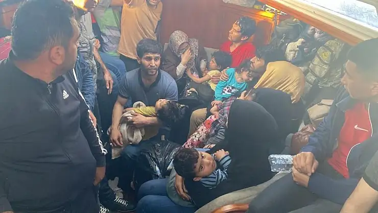 Seydikemer'de  yelkenli teknede 35 düzensiz göçmen yakalandı