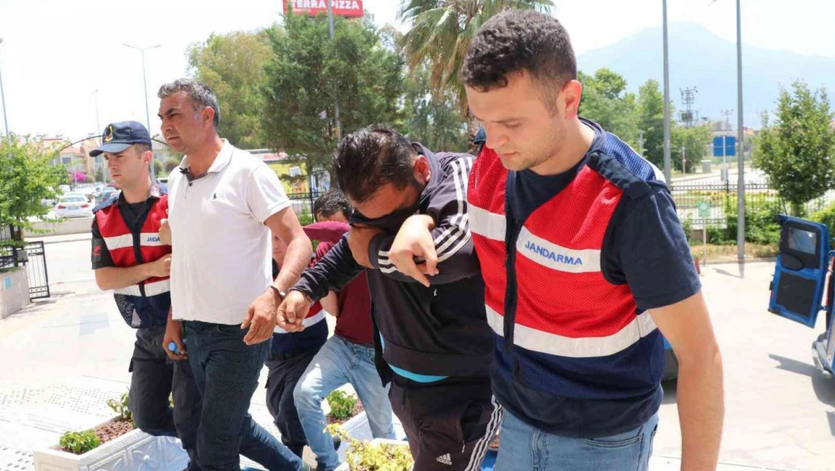 Seydikemer'deki göçmen kaçakçılığı operasyonunda bir tutuklama