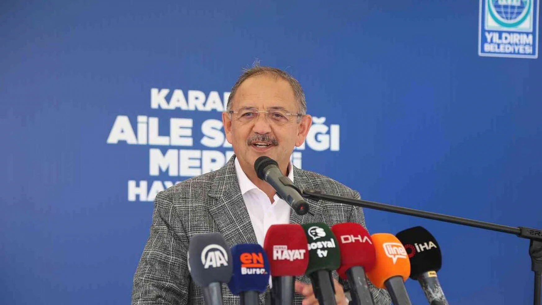 AK Parti'li Özhaseki: 'Kasabaları idare edemeyecek adamlar, cumhurbaşkanı adayıyım diye tafra satıp geziyorlar'
