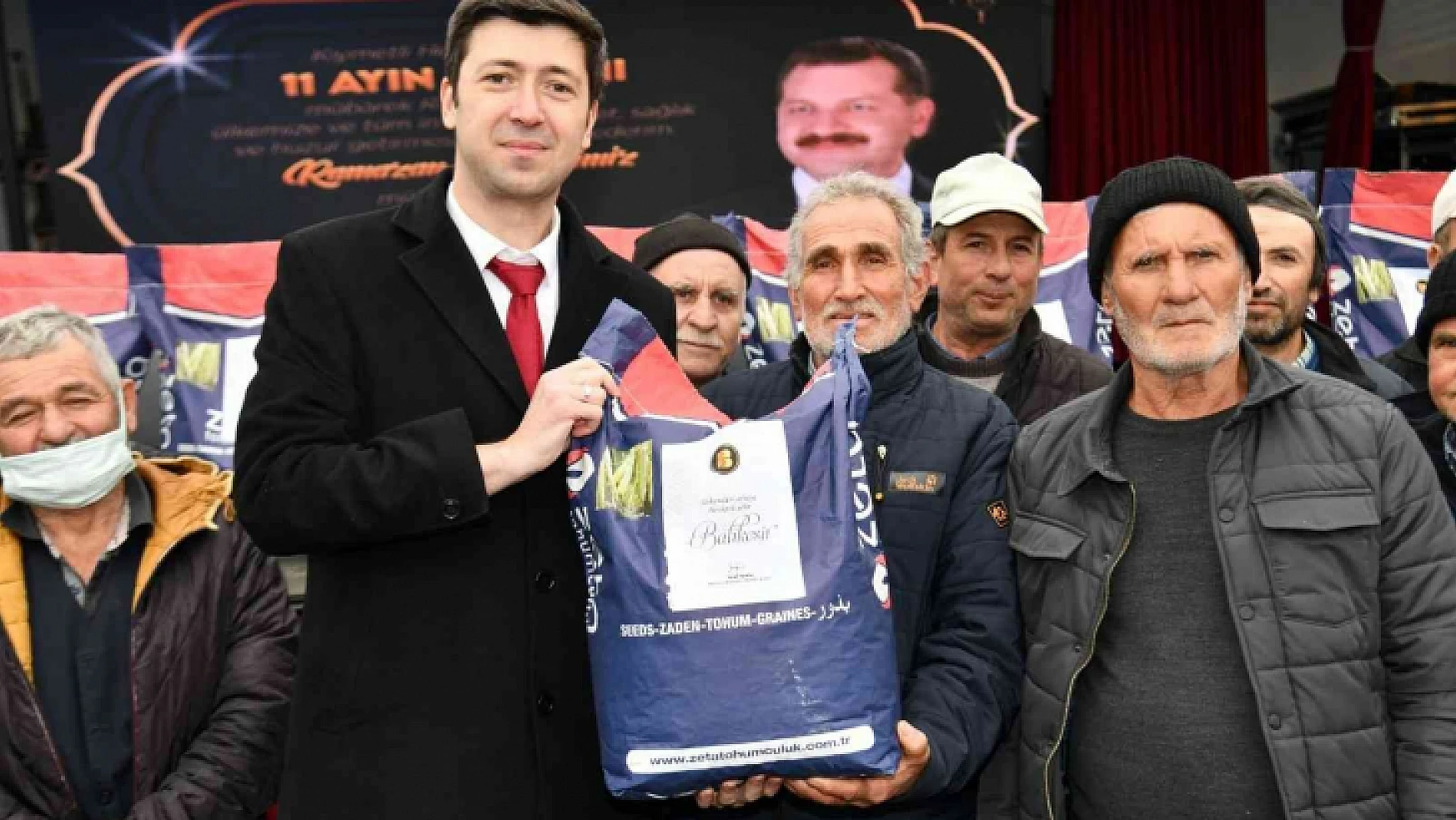 Büyükşehir'den üreticiye Badalan fasulye tohumu desteği