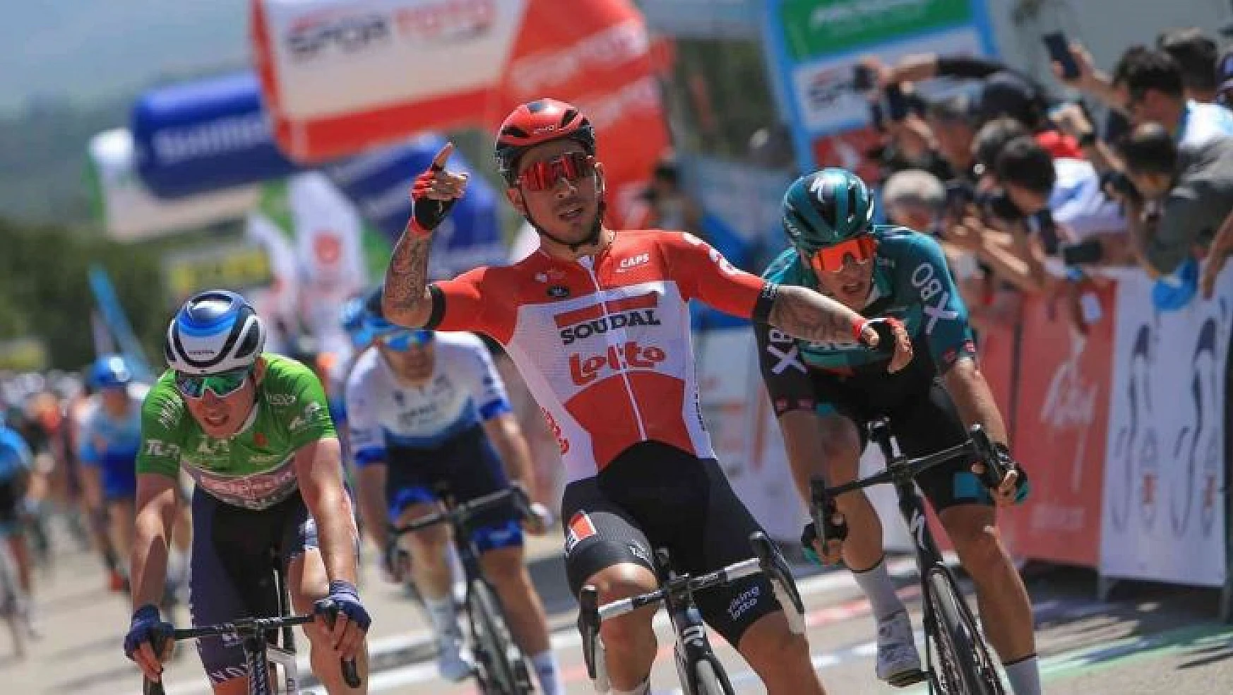 Cumhurbaşkanlığı Türkiye Bisiklet Turu'nun altıncı etabını Alexander Caleb Ewan kazandı