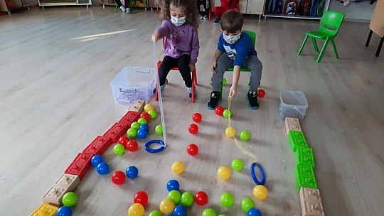 200 farklı oyunla çocuklar buluştu