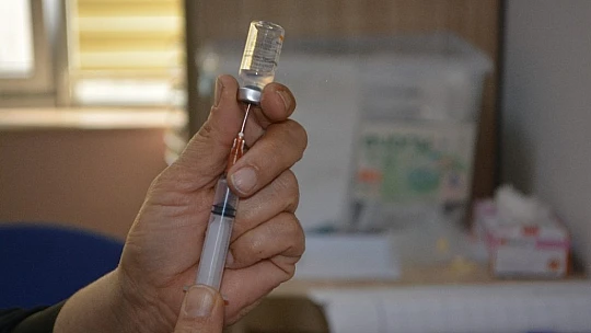 Ayvalık'ta Covid19 aşısı uygulanmaya başladı