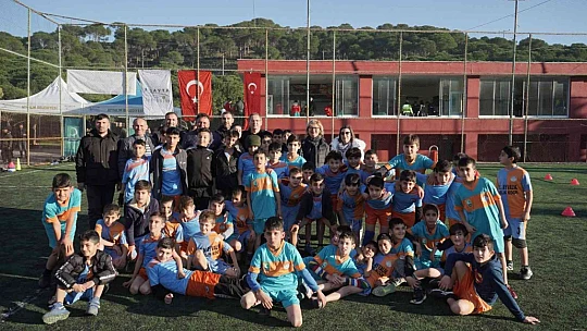 Ayvalık'ta spor ve satranç ile bağımlılığa şah mat
