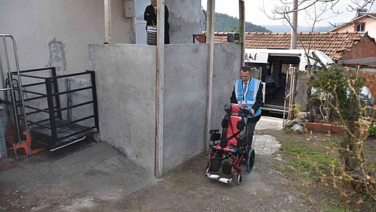 Balıkesir Büyükşehir, bir ailenin daha yüzünü güldürdü