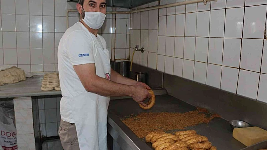 Balıkesir'de simit 3 lira oldu