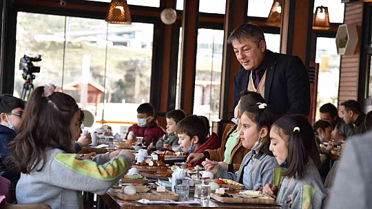 Başkan başkanları dinliyor
