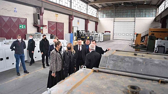 Başkan Yılmaz, savunma sanayi üreticisi fabrikayı gezdi