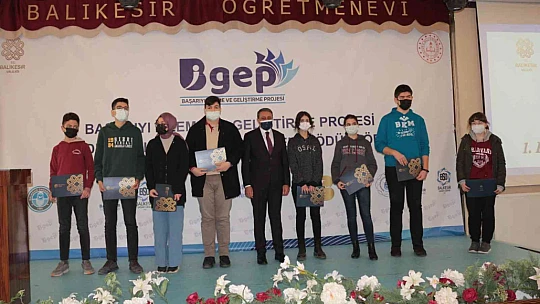 BİGEP başarı ödülleri dağıtıldı
