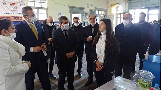 Çamdibi Ortaokulu'nda TÜBİTAK 4006 Bilim Fuarı yapıldı
