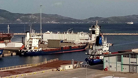 Hayvan yüklü gemi iki saatte tahliye edildi