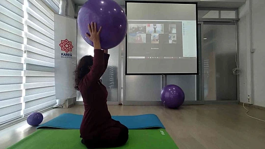 Karesi Belediyesi'nden on-line doğuma hazırlık kursu