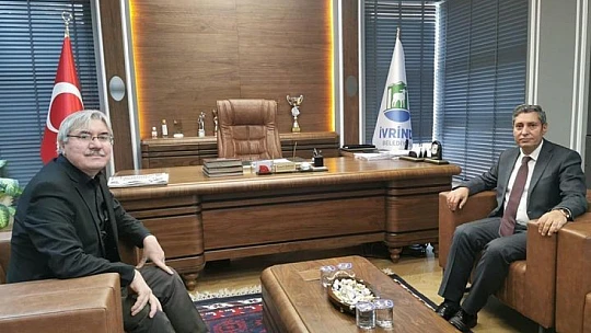 Müdür Tatlı İvrindi'de öğretmen ve öğrencilerle buluştu