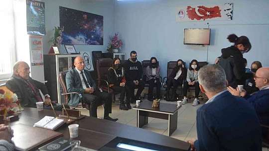 Muhtar Kent'ten Ayvalık'a STEM Atölyesi
