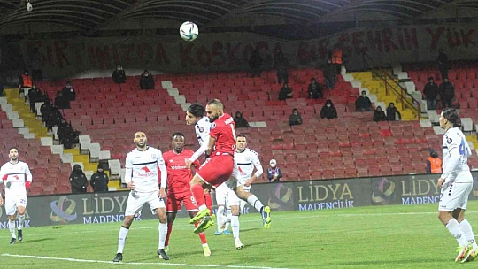 Spor Toto 1. Lig: Balıkesirspor: 3 - Altınordu: 4