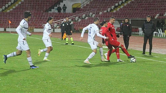 Spor Toto 1. Lig: Balıkesirspor: 3 - Altınordu: 4