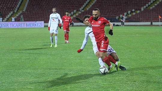 Spor Toto 1. Lig: Balıkesirspor: 3 - Altınordu: 4
