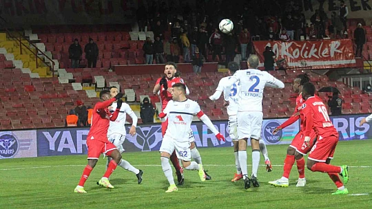 Spor Toto 1. Lig: Balıkesirspor: 3 - Altınordu: 4