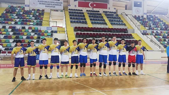 Voleybolda Muharrem Hasbi A.L. Balıkesir şampiyonu