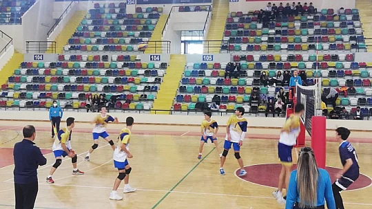 Voleybolda Muharrem Hasbi A.L. Balıkesir şampiyonu